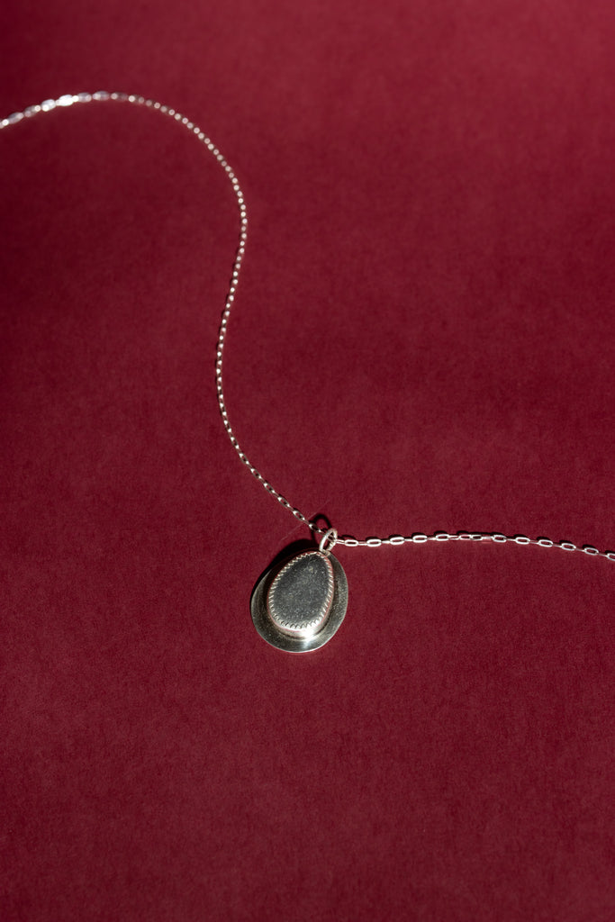 The Pebble Necklace